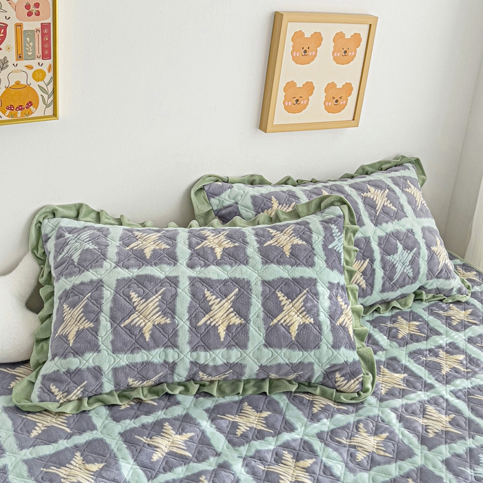 91家纺网 家纺一手货源 找家纺 羽爱家纺 2024新款牛奶绒榻榻米床盖 五角星 