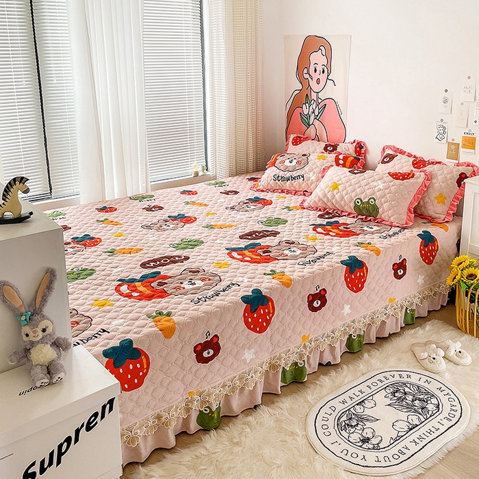 91家纺网 家纺一手货源 找家纺 羽爱家纺 2024新款牛奶绒榻榻米床盖 水果熊