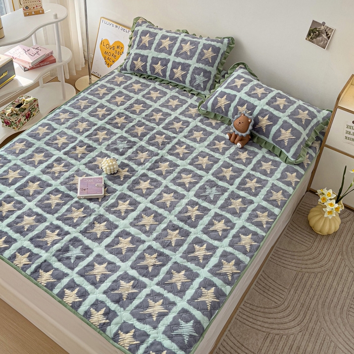 91家纺网 家纺一手货源 找家纺 羽爱家纺 2024新款牛奶绒直边款床盖床垫 五角星