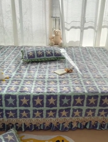 91家纺网 家纺一手货源 找家纺 羽爱家纺 2024新款牛奶绒榻榻米床盖 五角星 