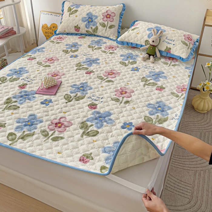 91家纺网 家纺一手货源 找家纺 羽爱家纺 2024新款牛奶绒直边款床盖床垫 花海 