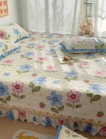 91家纺网 家纺一手货源 找家纺 羽爱家纺 2024新款牛奶绒榻榻米床盖 花海 