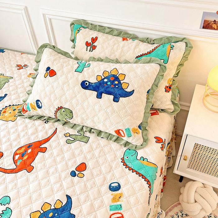 91家纺网 家纺一手货源 找家纺 羽爱家纺 2024新款牛奶绒榻榻米床盖 恐龙世界