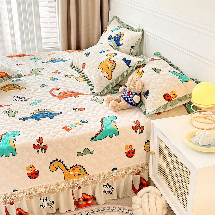 91家纺网 家纺一手货源 找家纺 羽爱家纺 2024新款牛奶绒榻榻米床盖 恐龙世界