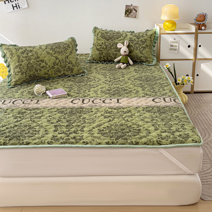 91家纺网 家纺一手货源 找家纺 羽爱家纺 2024新款牛奶绒直边款床盖床垫 晨光 