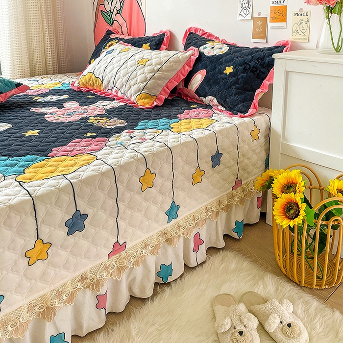 91家纺网 家纺一手货源 找家纺 羽爱家纺 2024新款牛奶绒榻榻米床盖 萌萌哒