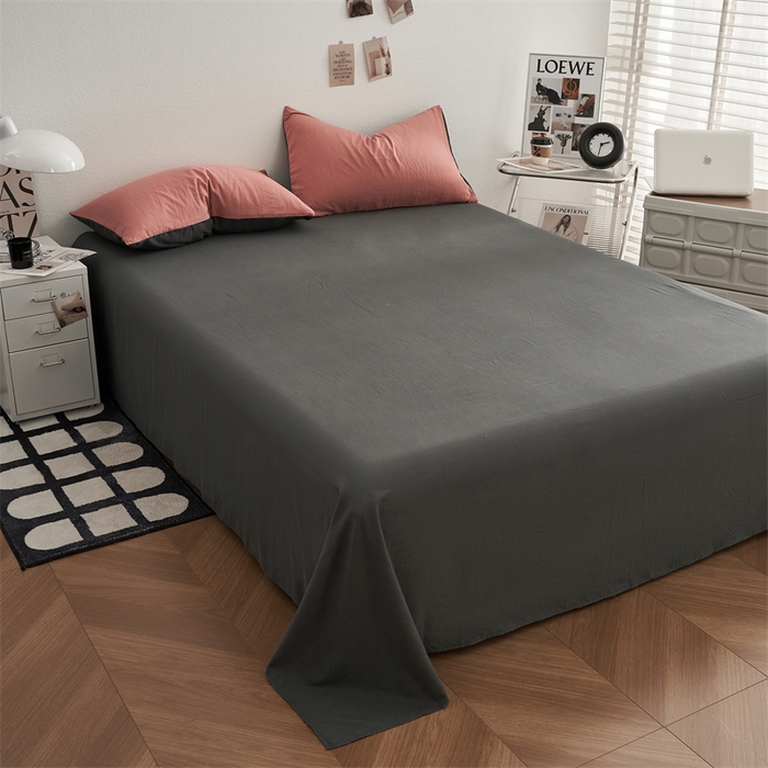 91家纺网 家纺一手货源 找家纺 卡迪熊家纺 2024新款ins风超柔褶皱亲肤磨毛水洗m四件套双拼系列 豆红深灰