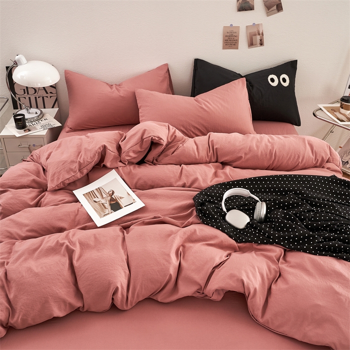 91家纺网 家纺一手货源 找家纺 卡迪熊家纺 2024新款ins风超柔褶皱亲肤磨毛水洗m四件套纯色系列 梦露粉