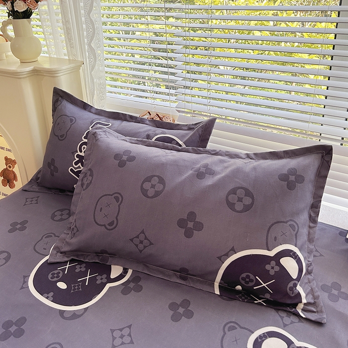 91家纺网 家纺一手货源 找家纺 2025新款直播爆款高克重植物羊绒四件套 幸运熊-灰