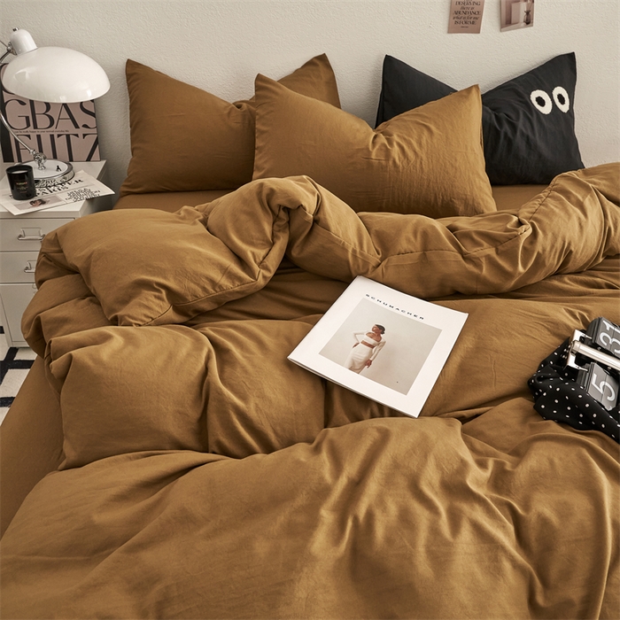 91家纺网 家纺一手货源 找家纺 卡迪熊家纺 2024新款ins风超柔褶皱亲肤磨毛水洗m四件套纯色系列 玛瑙黄