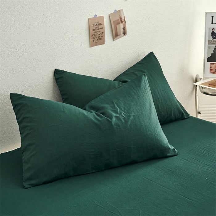 91家纺网 家纺一手货源 找家纺 卡迪熊家纺 2024新款ins风超柔褶皱亲肤磨毛水洗m四件套纯色系列 宝石绿