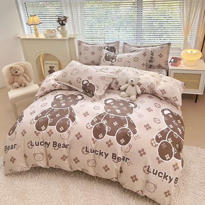 91家纺网 家纺一手货源 找家纺 2025新款直播爆款高克重植物羊绒四件套 幸运熊-咖