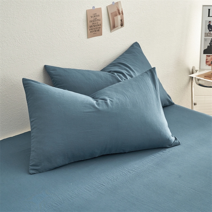 91家纺网 家纺一手货源 找家纺 卡迪熊家纺 2024新款ins风超柔褶皱亲肤磨毛水洗m四件套纯色系列 梵星蓝