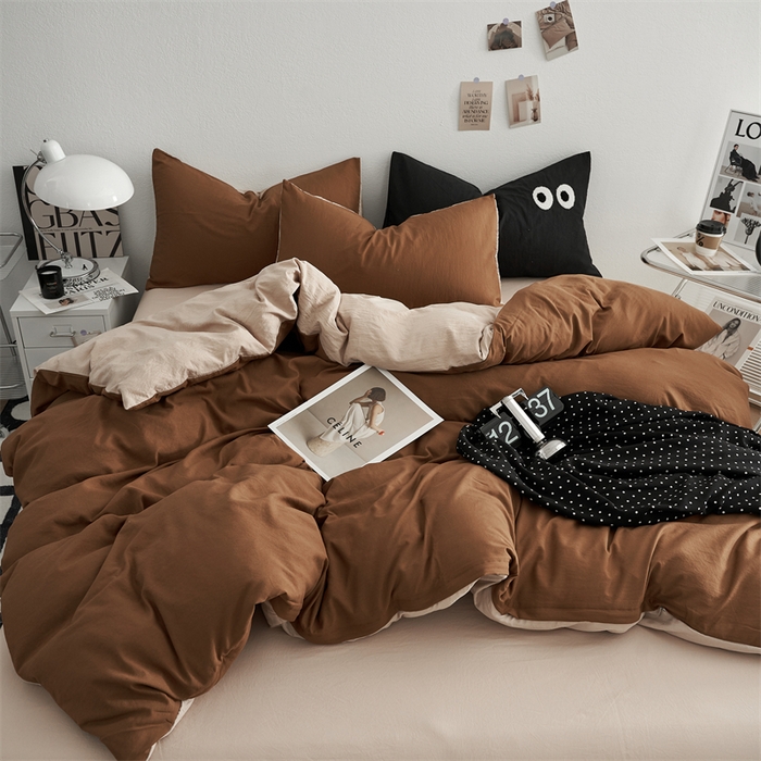 91家纺网 家纺一手货源 找家纺 卡迪熊家纺 2024新款ins风超柔褶皱亲肤磨毛水洗m四件套双拼系列 糖卡