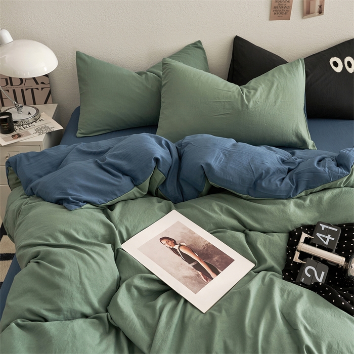 91家纺网 家纺一手货源 找家纺 卡迪熊家纺 2024新款ins风超柔褶皱亲肤磨毛水洗m四件套双拼系列 清新牛仔