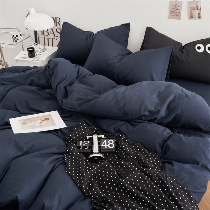 91家纺网 家纺一手货源 找家纺 卡迪熊家纺 2024新款ins风超柔褶皱亲肤磨毛水洗m四件套纯色系列 梦幻蓝