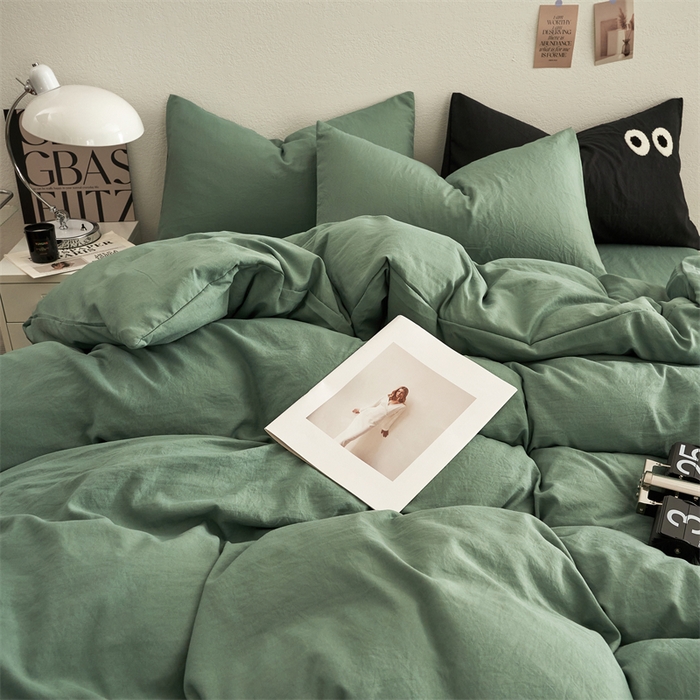 91家纺网 家纺一手货源 找家纺 卡迪熊家纺 2024新款ins风超柔褶皱亲肤磨毛水洗m四件套纯色系列 清新绿