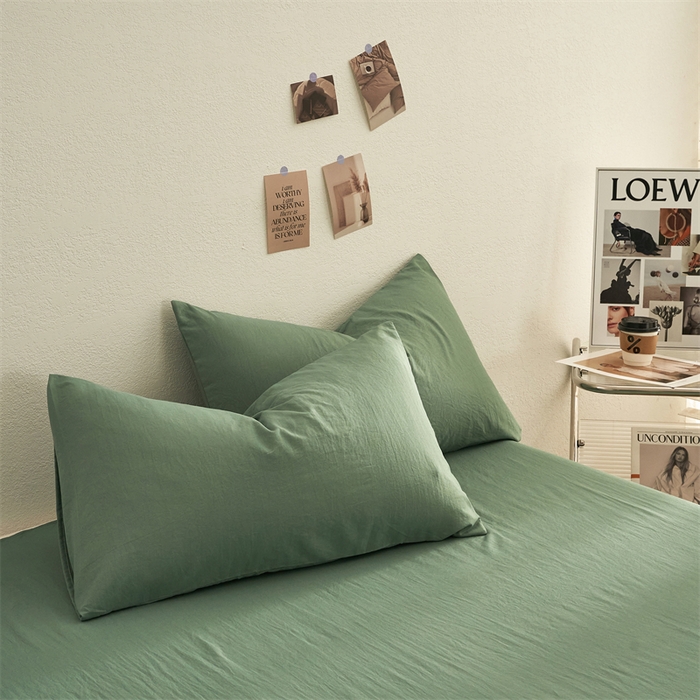 91家纺网 家纺一手货源 找家纺 卡迪熊家纺 2024新款ins风超柔褶皱亲肤磨毛水洗m四件套纯色系列 清新绿