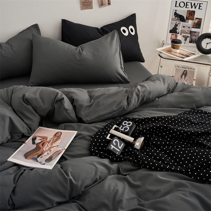 91家纺网 家纺一手货源 找家纺 卡迪熊家纺 2024新款ins风超柔褶皱亲肤磨毛水洗m四件套纯色系列 布鲁灰