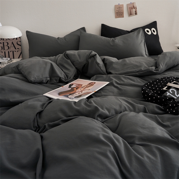 91家纺网 家纺一手货源 找家纺 卡迪熊家纺 2024新款ins风超柔褶皱亲肤磨毛水洗m四件套纯色系列 布鲁灰