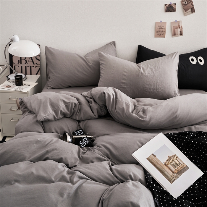 91家纺网 家纺一手货源 找家纺 卡迪熊家纺 2024新款ins风超柔褶皱亲肤磨毛水洗m四件套纯色系列 流光灰