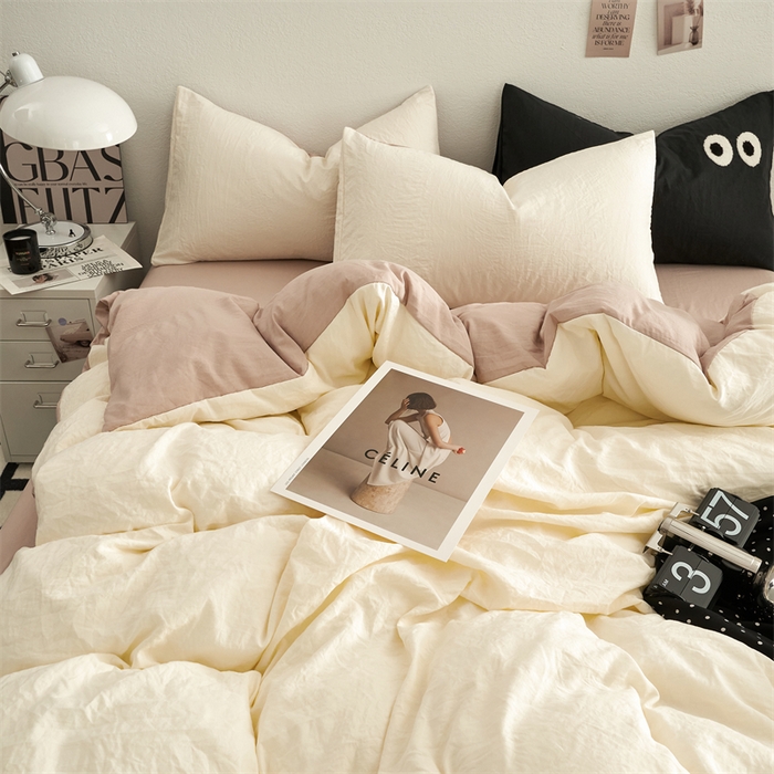 91家纺网 家纺一手货源 找家纺 卡迪熊家纺 2024新款ins风超柔褶皱亲肤磨毛水洗m四件套双拼系列 菊蕊奶黄