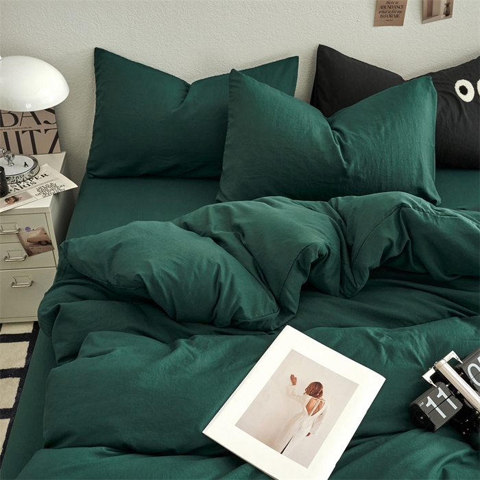 91家纺网 家纺一手货源 找家纺 卡迪熊家纺 2024新款ins风超柔褶皱亲肤磨毛水洗m四件套纯色系列 宝石绿