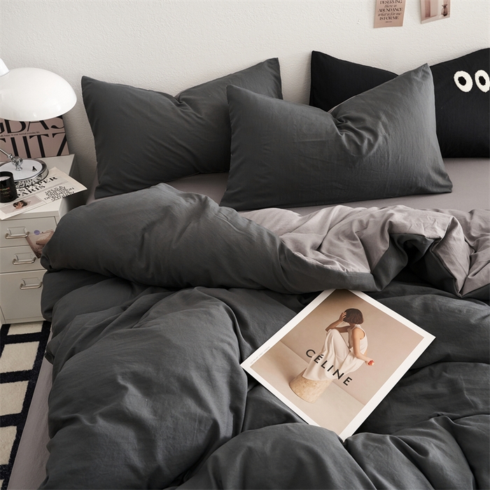 91家纺网 家纺一手货源 找家纺 卡迪熊家纺 2024新款ins风超柔褶皱亲肤磨毛水洗m四件套双拼系列 深浅灰