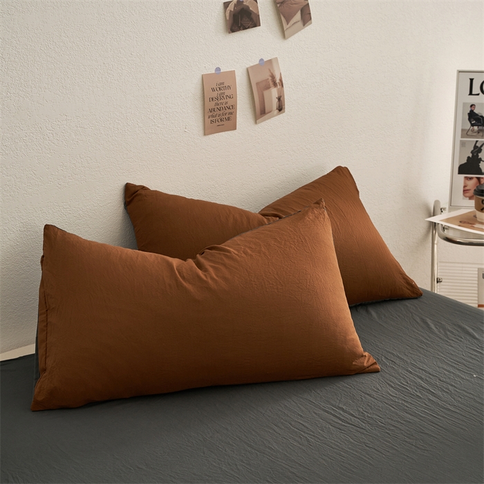 91家纺网 家纺一手货源 找家纺 卡迪熊家纺 2024新款ins风超柔褶皱亲肤磨毛水洗m四件套双拼系列 糖灰