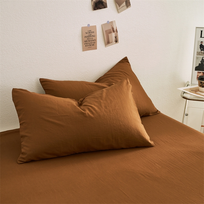 91家纺网 家纺一手货源 找家纺 卡迪熊家纺 2024新款ins风超柔褶皱亲肤磨毛水洗m四件套纯色系列 焦糖