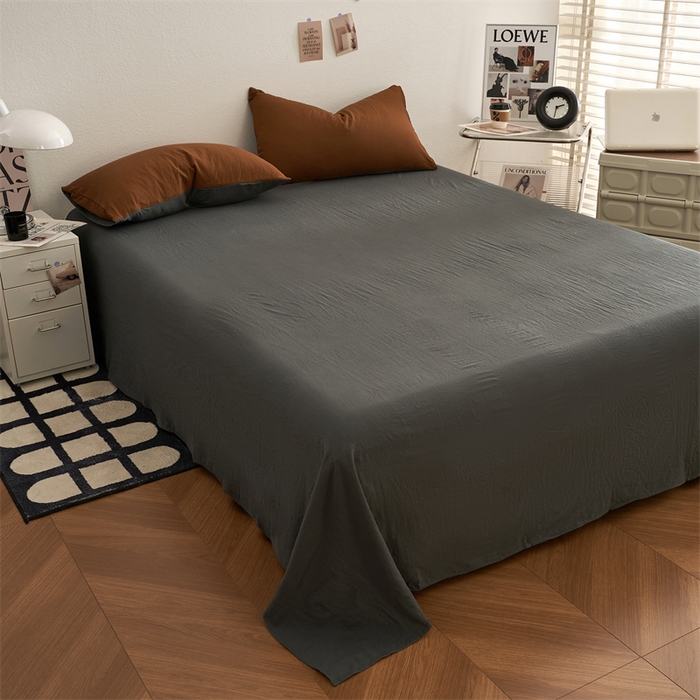 91家纺网 家纺一手货源 找家纺 卡迪熊家纺 2024新款ins风超柔褶皱亲肤磨毛水洗m四件套双拼系列 糖灰