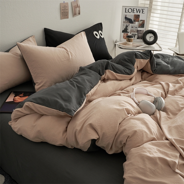 91家纺网 家纺一手货源 找家纺 卡迪熊家纺 2024新款ins风超柔褶皱亲肤磨毛水洗m四件套双拼系列 卡其深灰