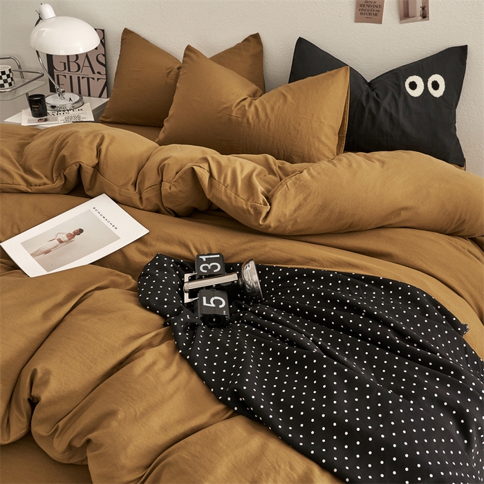 91家纺网 家纺一手货源 找家纺 卡迪熊家纺 2024新款ins风超柔褶皱亲肤磨毛水洗m四件套纯色系列 玛瑙黄