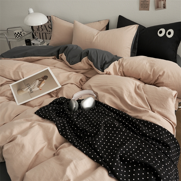 91家纺网 家纺一手货源 找家纺 卡迪熊家纺 2024新款ins风超柔褶皱亲肤磨毛水洗m四件套双拼系列 卡其深灰