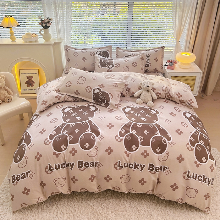 91家纺网 家纺一手货源 找家纺 2025新款直播爆款高克重植物羊绒四件套 幸运熊-咖