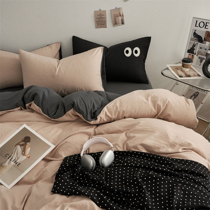 91家纺网 家纺一手货源 找家纺 卡迪熊家纺 2024新款ins风超柔褶皱亲肤磨毛水洗m四件套双拼系列 卡其深灰