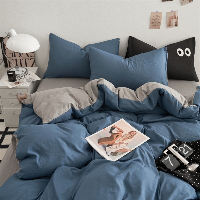 91家纺网 家纺一手货源 找家纺 卡迪熊家纺 2024新款ins风超柔褶皱亲肤磨毛水洗m四件套双拼系列 宝蓝浅灰