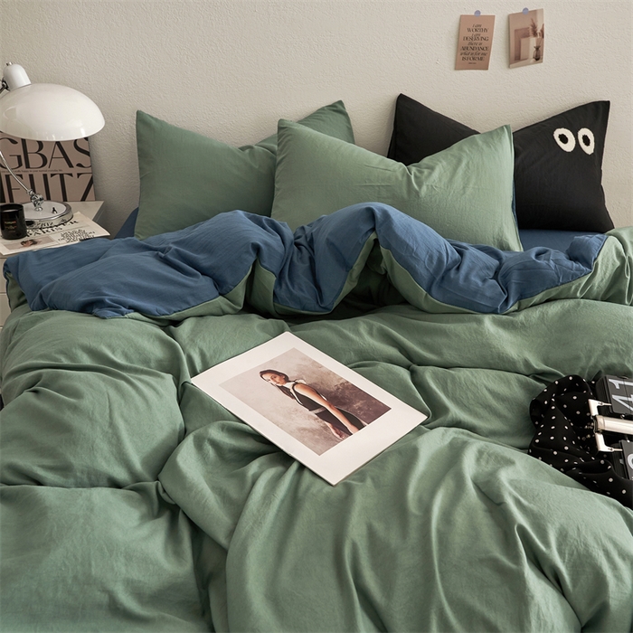 91家纺网 家纺一手货源 找家纺 卡迪熊家纺 2024新款ins风超柔褶皱亲肤磨毛水洗m四件套双拼系列 清新牛仔