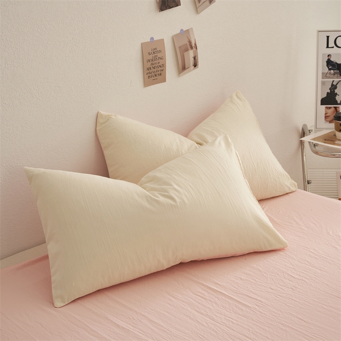 91家纺网 家纺一手货源 找家纺 卡迪熊家纺 2024新款ins风超柔褶皱亲肤磨毛水洗m四件套双拼系列 柠檬粉