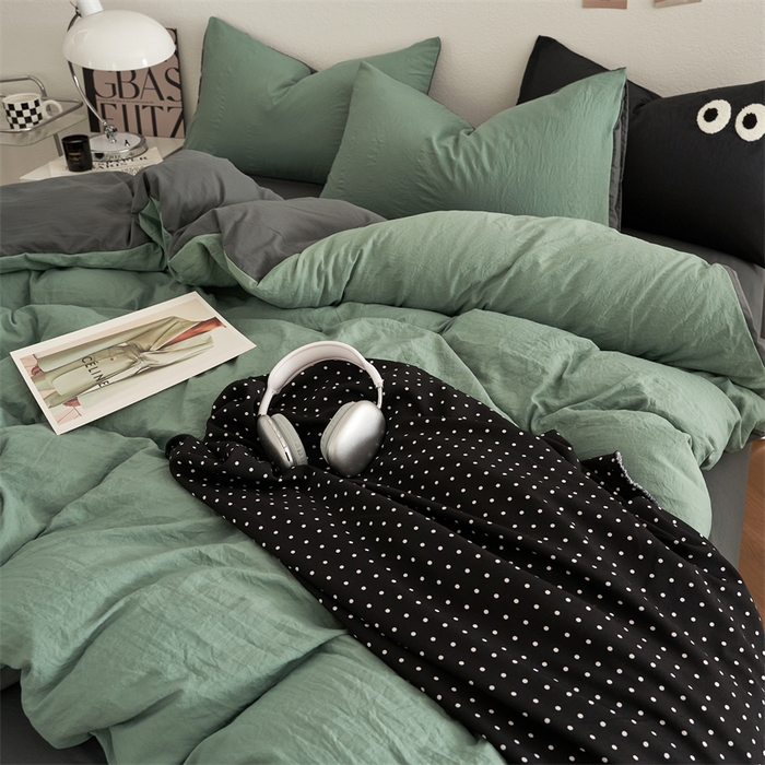 91家纺网 家纺一手货源 找家纺 卡迪熊家纺 2024新款ins风超柔褶皱亲肤磨毛水洗m四件套双拼系列 清新灰