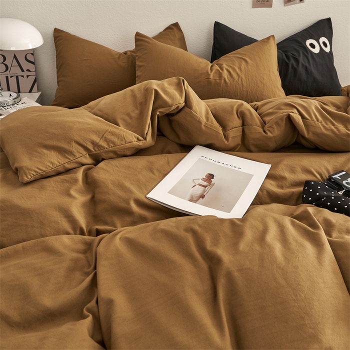 91家纺网 家纺一手货源 找家纺 卡迪熊家纺 2024新款ins风超柔褶皱亲肤磨毛水洗m四件套纯色系列 玛瑙黄