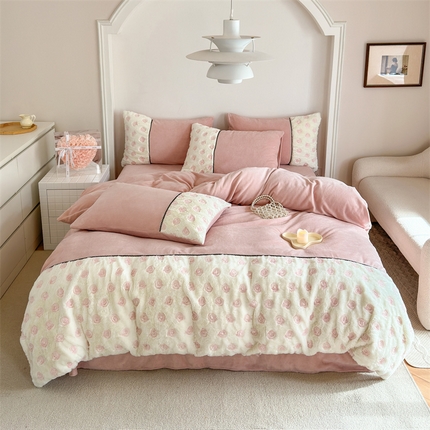 91家纺网 家纺一手货源 找家纺 时亿家居 2023新款全消230克兔绒四件套 玫瑰 玫瑰 甜蜜粉