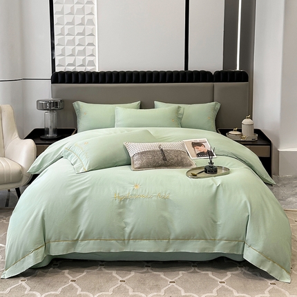 91家纺网 家纺一手货源 找家纺 （总）宇彬家纺 2024直播热爆新款13374全棉母婴级压线一字绣纯色刺绣四件套全棉贡缎新疆长绒字母款轻奢床上用品