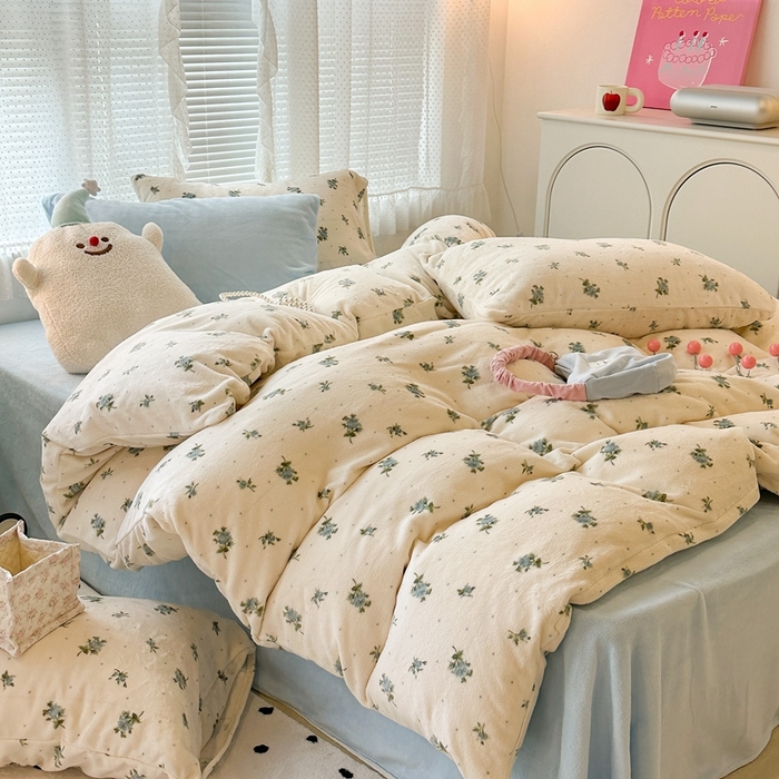 91家纺网 家纺一手货源 找家纺 昔可家纺 2023新款混搭牛奶绒四件套 西西里碎花