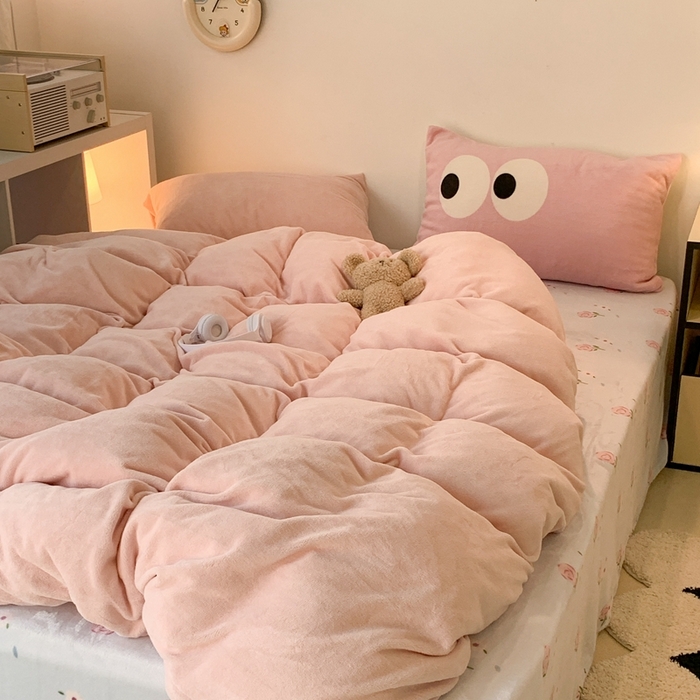 91家纺网 家纺一手货源 找家纺 昔可家纺 2023新款混搭牛奶绒四件套 肉桂粉