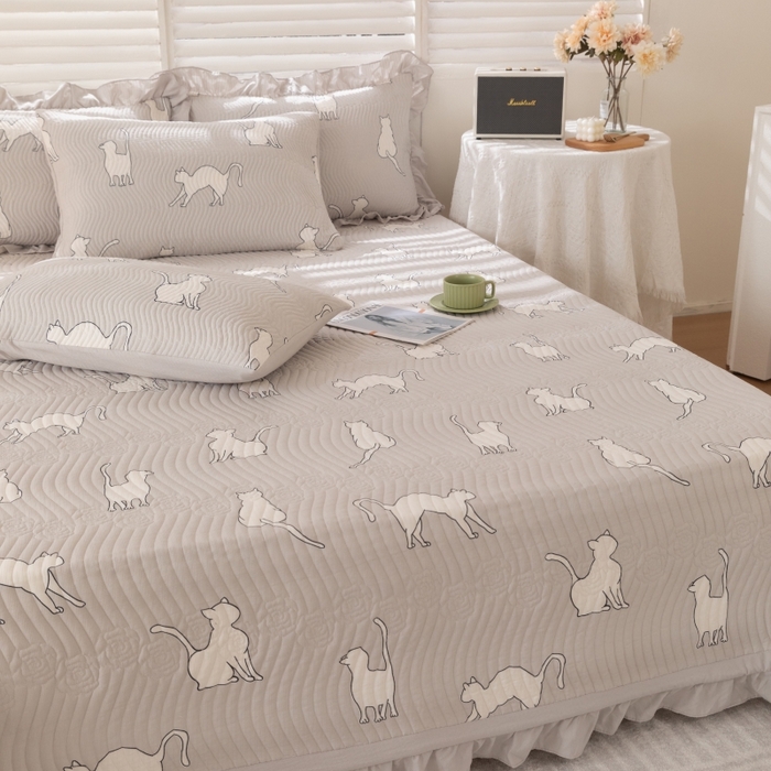 91家纺网 家纺一手货源 找家纺 紫碧螺家纺 2024新款暗提花水洗棉麻绗绣款双面多用欧式床盖 小猫咪