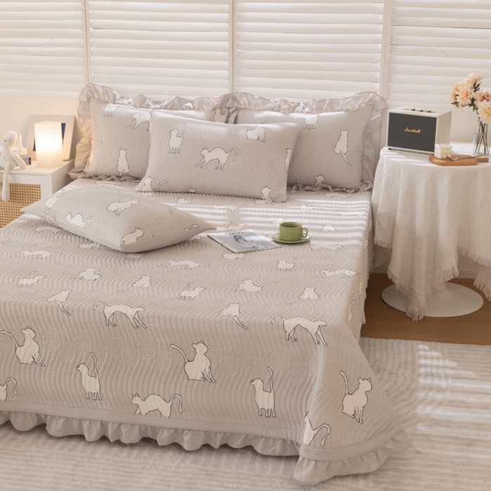 91家纺网 家纺一手货源 找家纺 紫碧螺家纺 2024新款暗提花水洗棉麻绗绣款双面多用欧式床盖 小猫咪