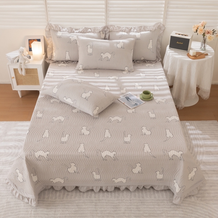 91家纺网 家纺一手货源 找家纺 紫碧螺家纺 2024新款暗提花水洗棉麻绗绣款双面多用欧式床盖 小猫咪