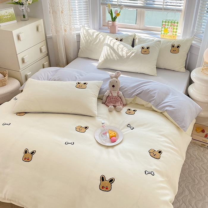 91家纺网 家纺一手货源 找家纺 欧冠家纺 2024春夏新品专版韩版四季款水洗棉毛巾绣四件套 小狗