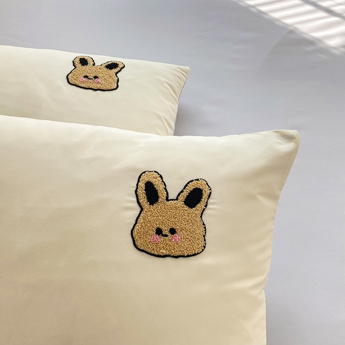 91家纺网 家纺一手货源 找家纺 欧冠家纺 2024春夏新品专版韩版四季款水洗棉毛巾绣四件套 小狗